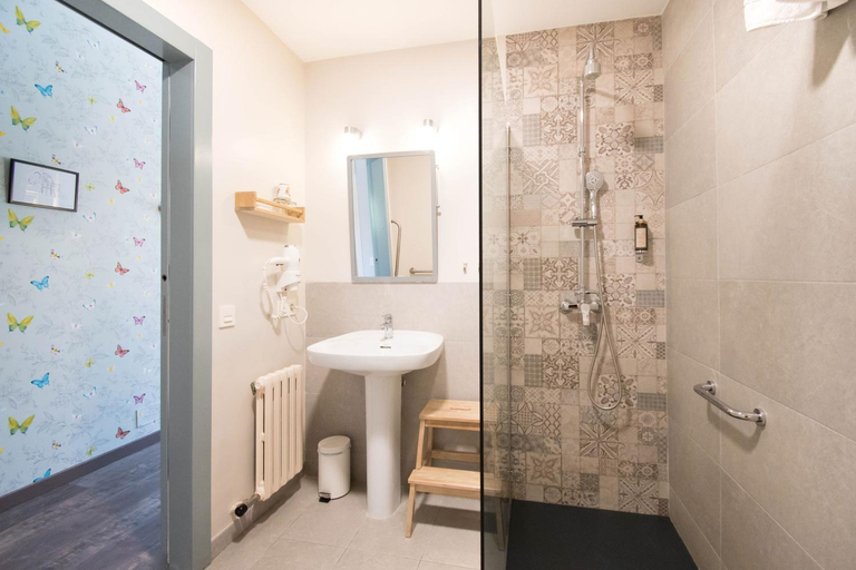 Bathroom 3, Casa Cauma, Teruel