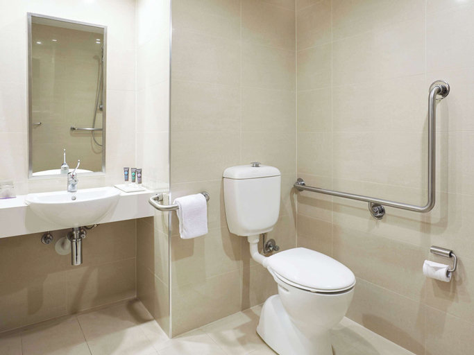 Bathroom 9