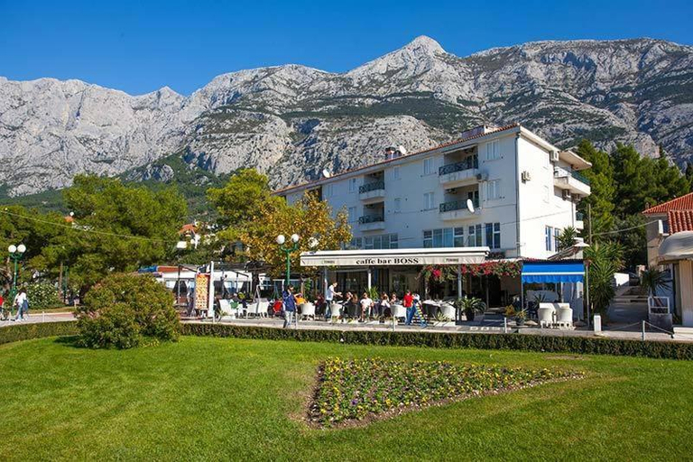 Exterior view 3, Apartments Antunovic, Makarska