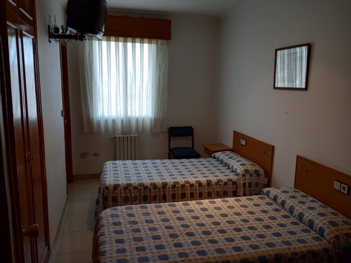 Others 4, Hostal Mobydick2, Ourense