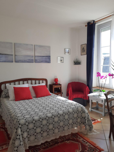 Bedroom 2, Studio Neptune, Calvados