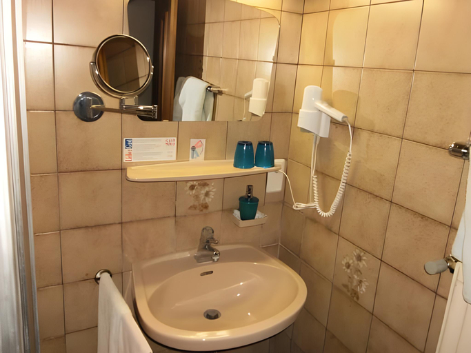 Bathroom, Gasthof Grunling, Amstetten