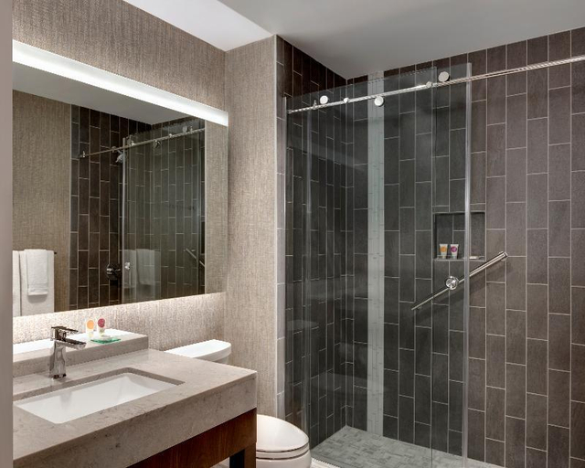 Bathroom 14