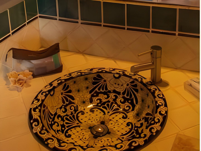 Bathroom 4, HEVEN Residence, Dist. Pochutla