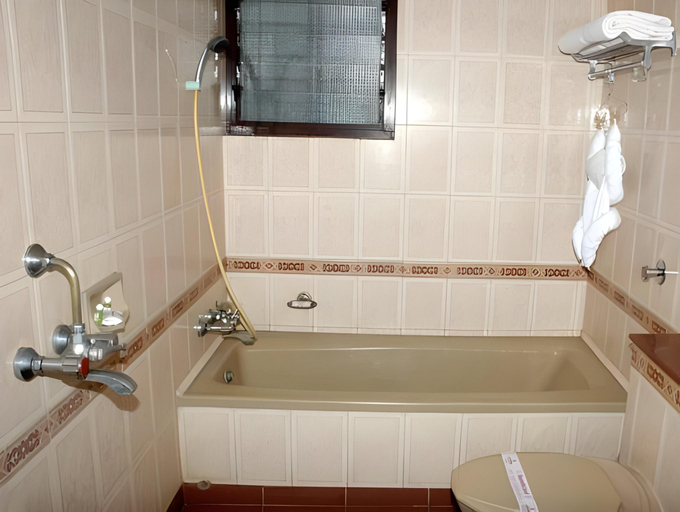 Bedroom 4, Hotel Saratharajans, Madurai