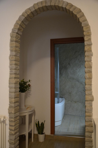 Others 3, B&B La Casa Sulla Roccia, Potenza