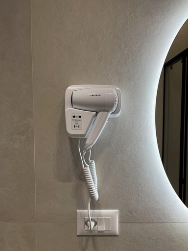 Bathroom 7
