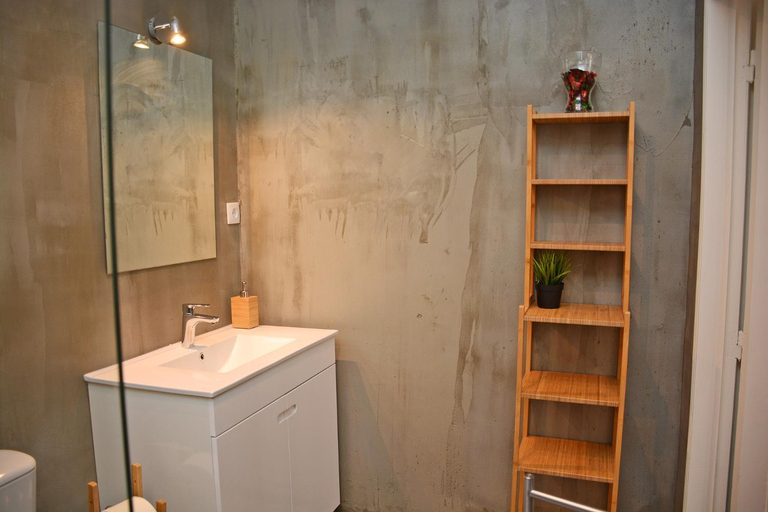 2, Fullest Apartments, Lisbon