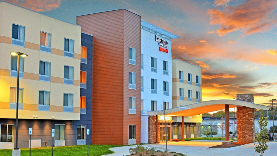 Fairfield Inn & Suites Omaha Northwest, Douglas