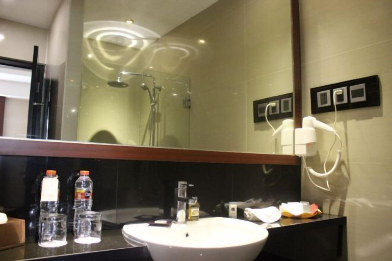 Bathroom 5
