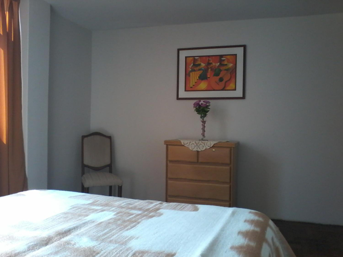 Others 3, Royal Sweet Dreams Airport B&B, Lima
