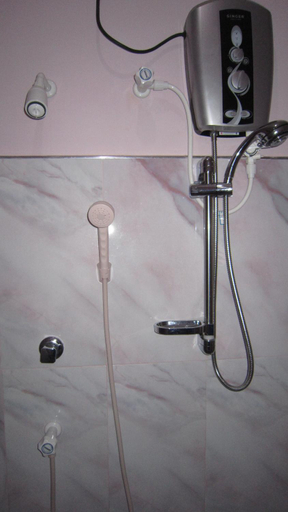 Bathroom 5, Hotel Gayan's, Thanamalvila