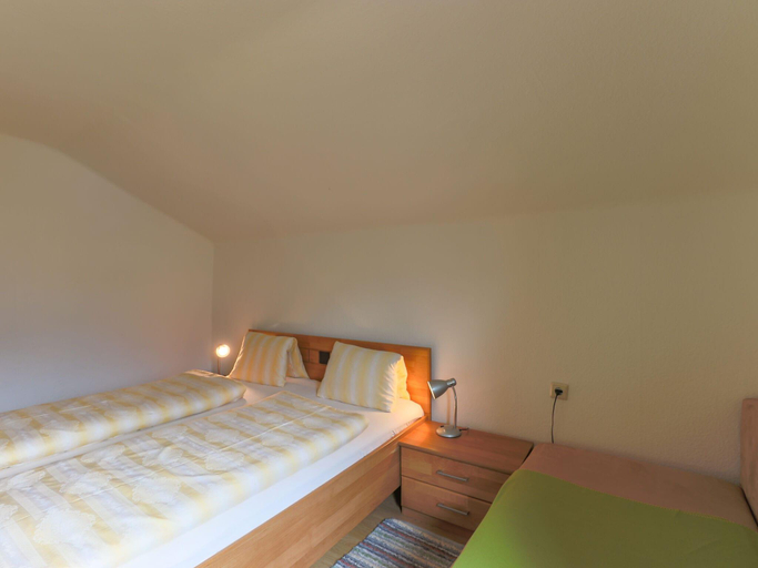 Bedroom 2, Chalet in Piesendorf near Ski Slopes, Zell am See