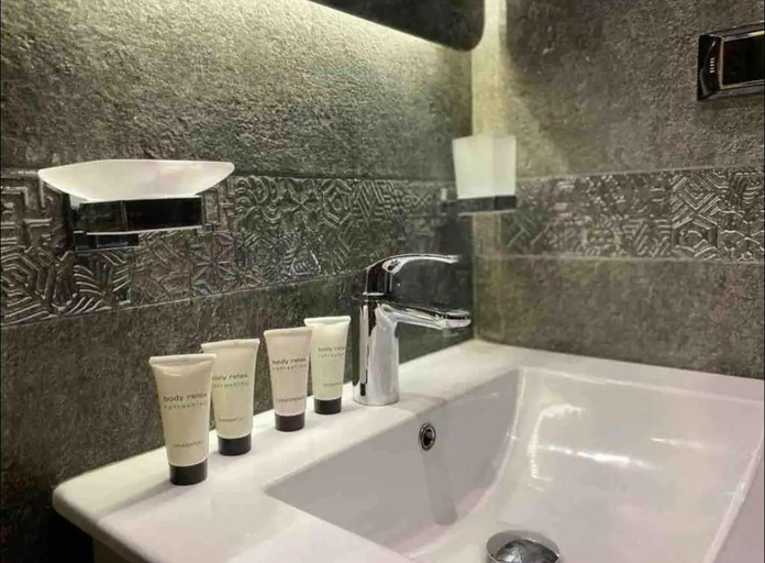 Bathroom 4, Elite Boutique Hotel, New Cairo City