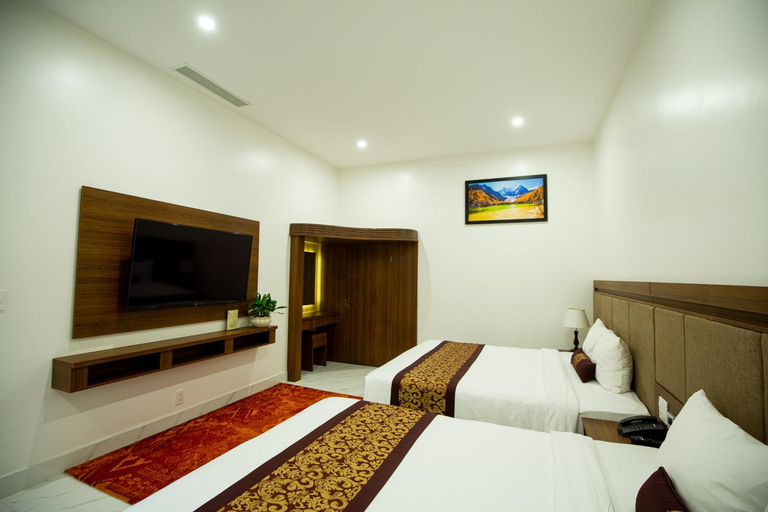 Bedroom 12