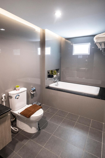 Bathroom 11
