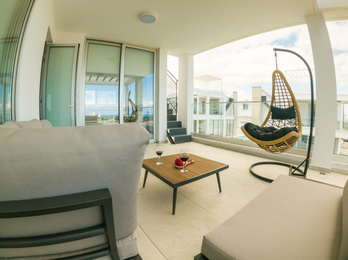 Balcony/terrace, Imperial Jade Villas Gold Emerging Villas 1