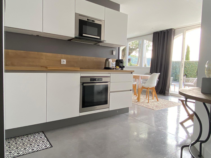 Others 5, Appartement prive a la Villa Paradis de Valcros, Var