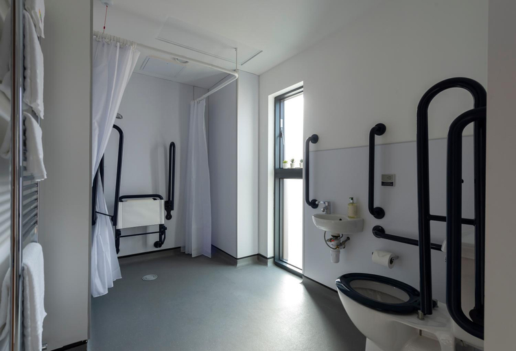 Bathroom 3, Apartrooms Aberdeen, Aberdeenshire