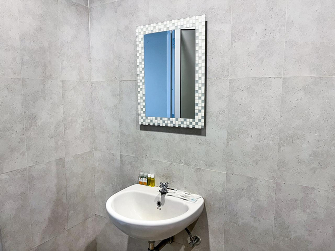 Bathroom 6