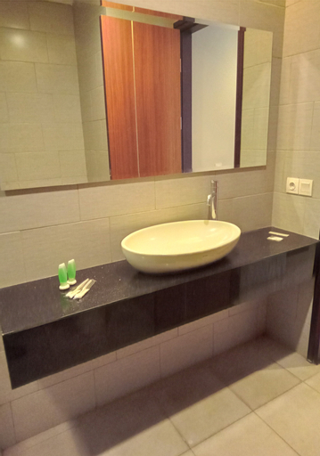 Bathroom 9