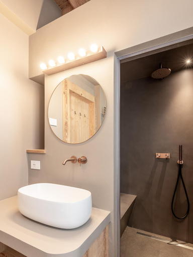 Bathroom 3, Alla Stazion Locanda nelle Dolomiti, Belluno
