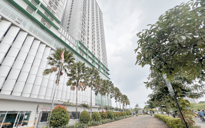 Exterior & Views 3, Minimalist and Cozy Studio Bale Hinggil Apartment By Travelio, Surabaya