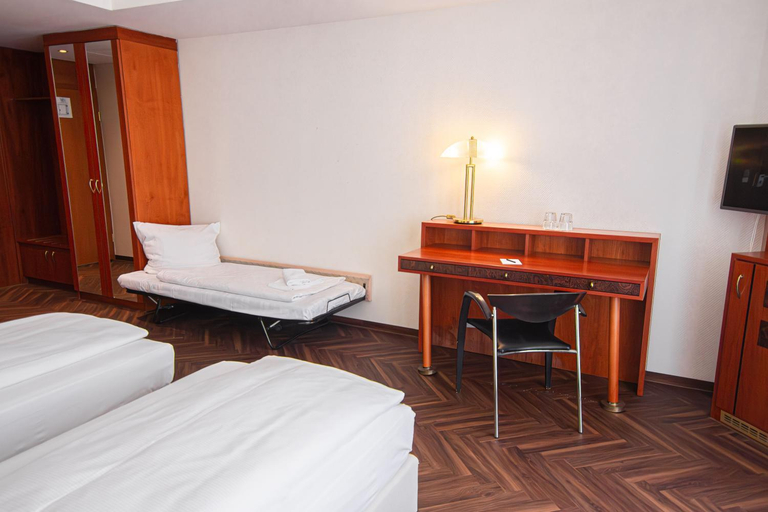 Bedroom 6