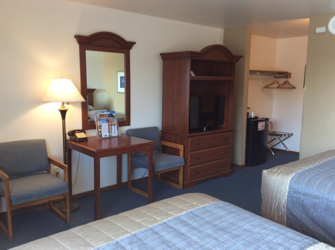 Bedroom 2, Scenic Shore Inn, Kewaunee