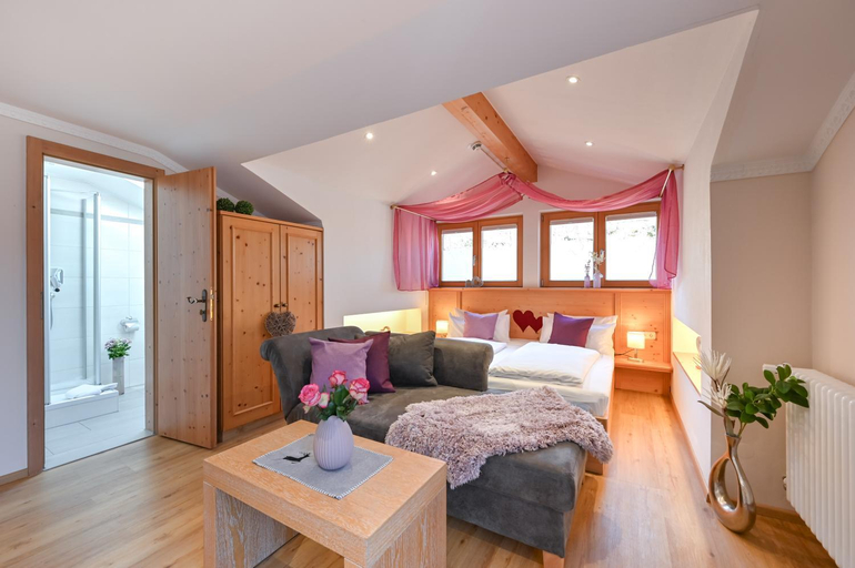 Bedroom 2, Hotel Alpenstuben, Ostallgäu