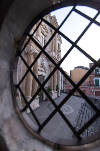 Others 5, il sacrato di casa loreto, Catania