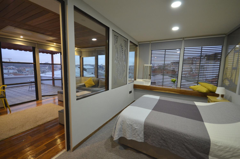 Bedroom 2, Unver Galata Apart, Beyoğlu