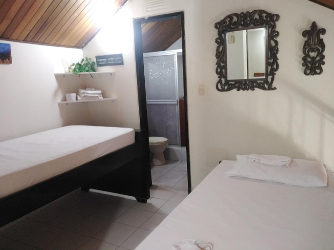 Others 3, Hellen House playa habitacion familiar de dos a 4 pax, Santa Marta (Dist. Esp.)