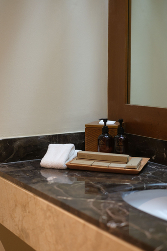 Bathroom 16