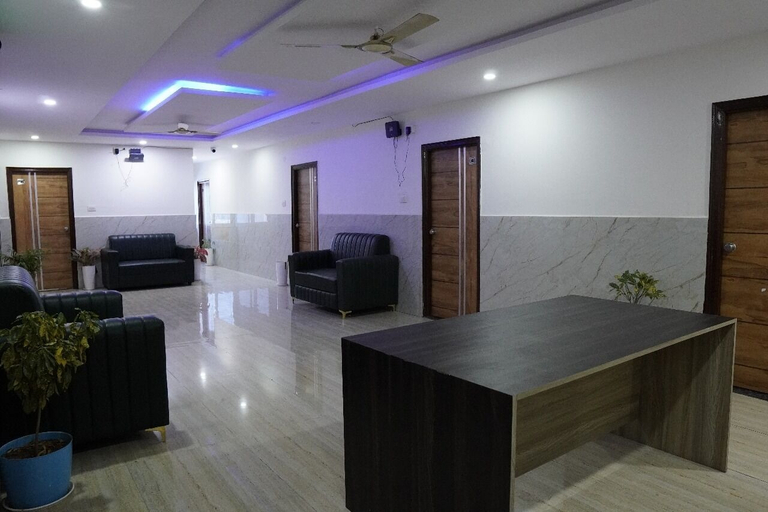 Others 3, hotel cozy, Hyderabad