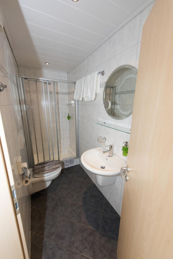 Bathroom 5