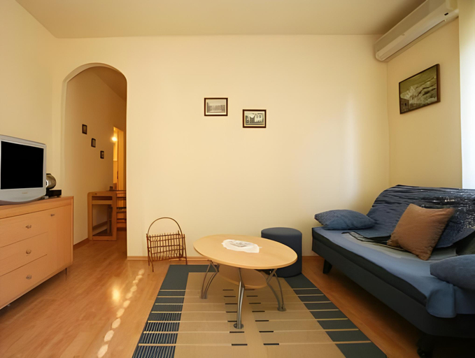 Food & Drinks, Apartments Nono, Poreč