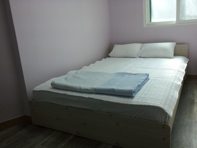 Bedroom 11