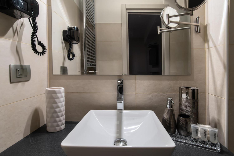 Bathroom 4, Black And White Suite, Rome