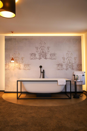 Bathroom 7