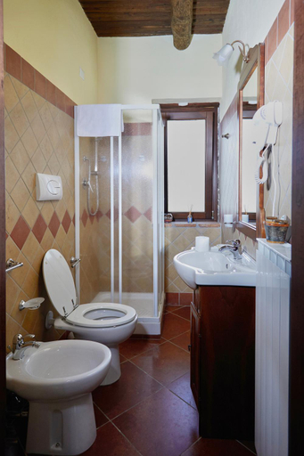 Bathroom 4, Il Vecchio Frantoio, Salerno