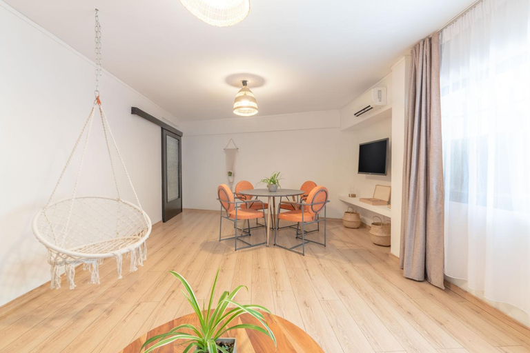 Others 2, Boho Chic Apartment Under Acropolis, Attica