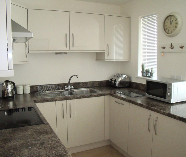 Others 4, The Beach House & Porth Sands Apartments, Cornwall
