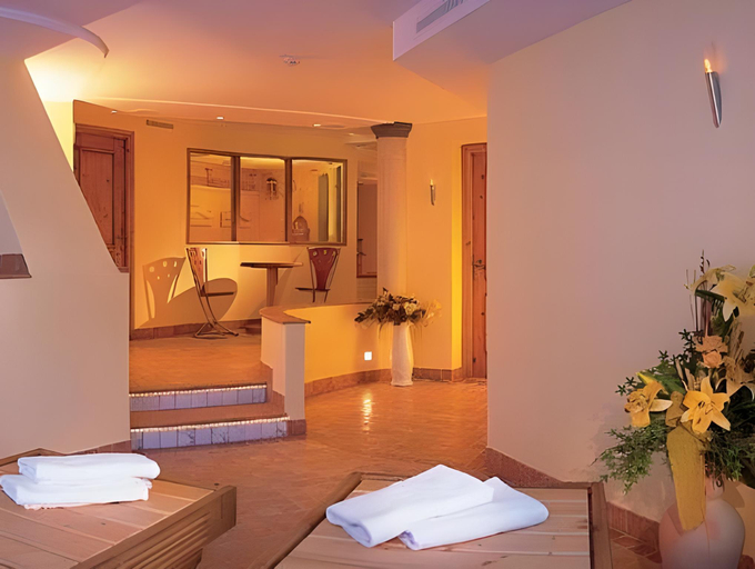 Bedroom 2, Superior Gourmethotel Yscla, Landeck