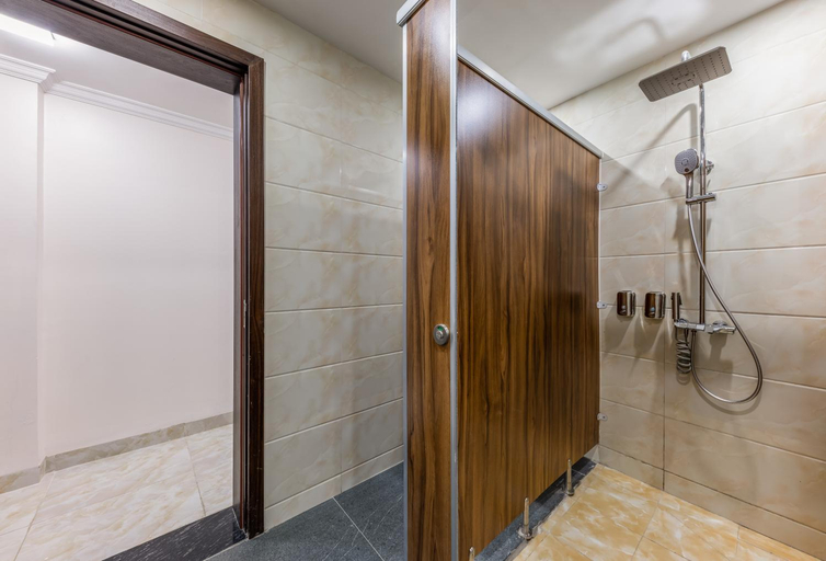 Bathroom, The One Hostel Hanoi, Hoàn Kiếm