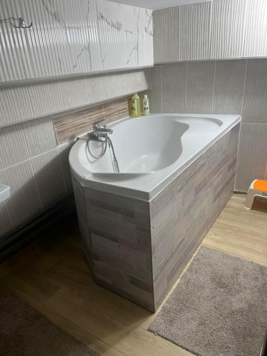 Bathroom 5, Outlet 5", Chisinau