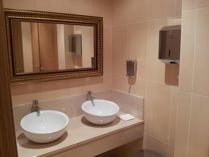 Bathroom 2, Hotel AV Apartamentos Lobios, Ourense
