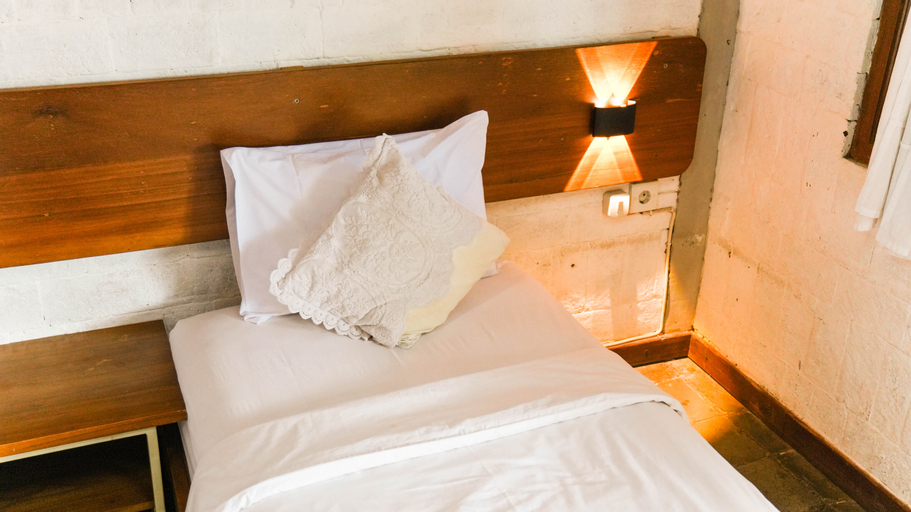 Bedroom 13