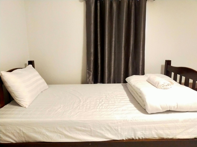 Bedroom 2, Huean Him Pan Homestay, Mae Chaem