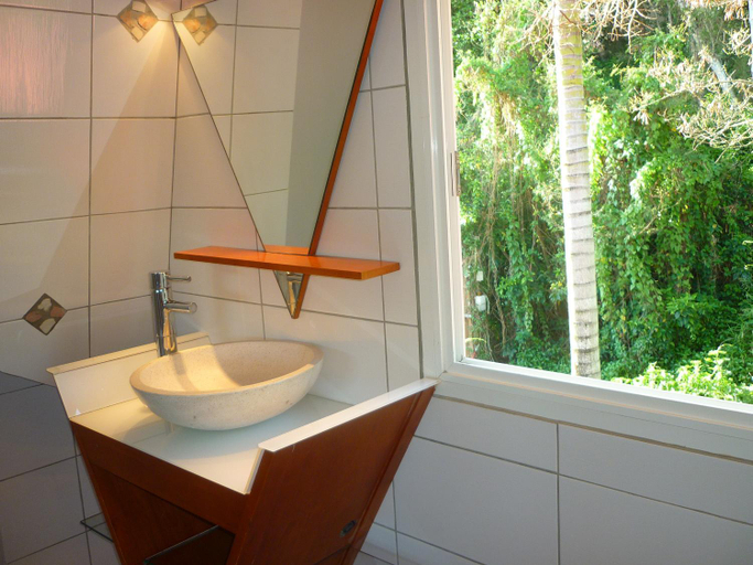 Bathroom, Les Gites De Robinson, Mont-Dore